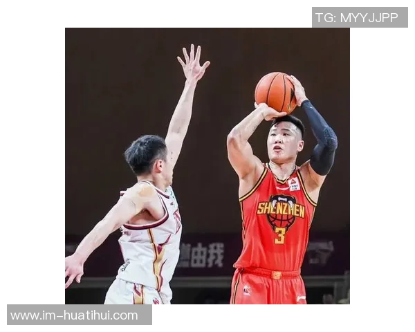 姜贺三分球表现出色5投3中贡献13分4篮板6助攻正负值高达21 姜贺三分球表现出色5投3中贡献13分4篮板6助攻正负值高达21